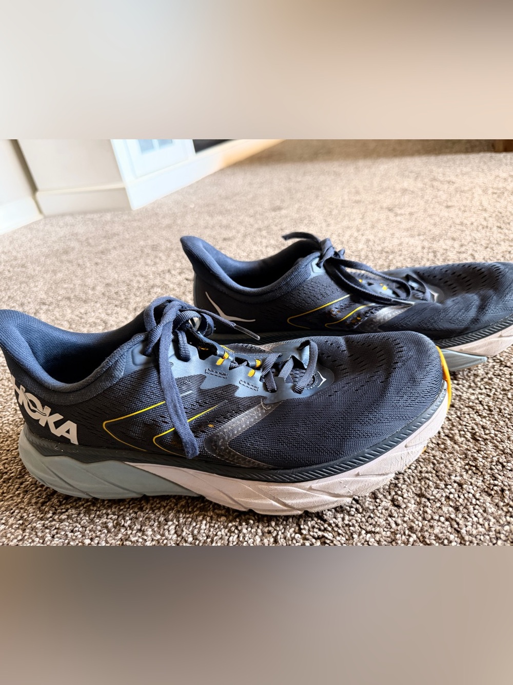Hoka Arahi 5